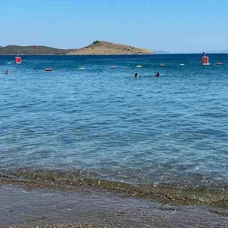 Bahce Kati 2+1,denize Sifir Site * Bodrum