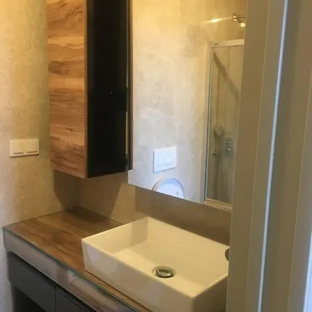 Bahce Kati 2+1,denize Sifir Site Hotel