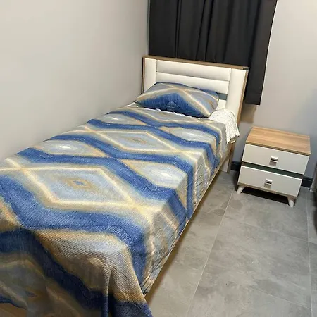 Bahce Kati 2+1,denize Sifir Site Hotel